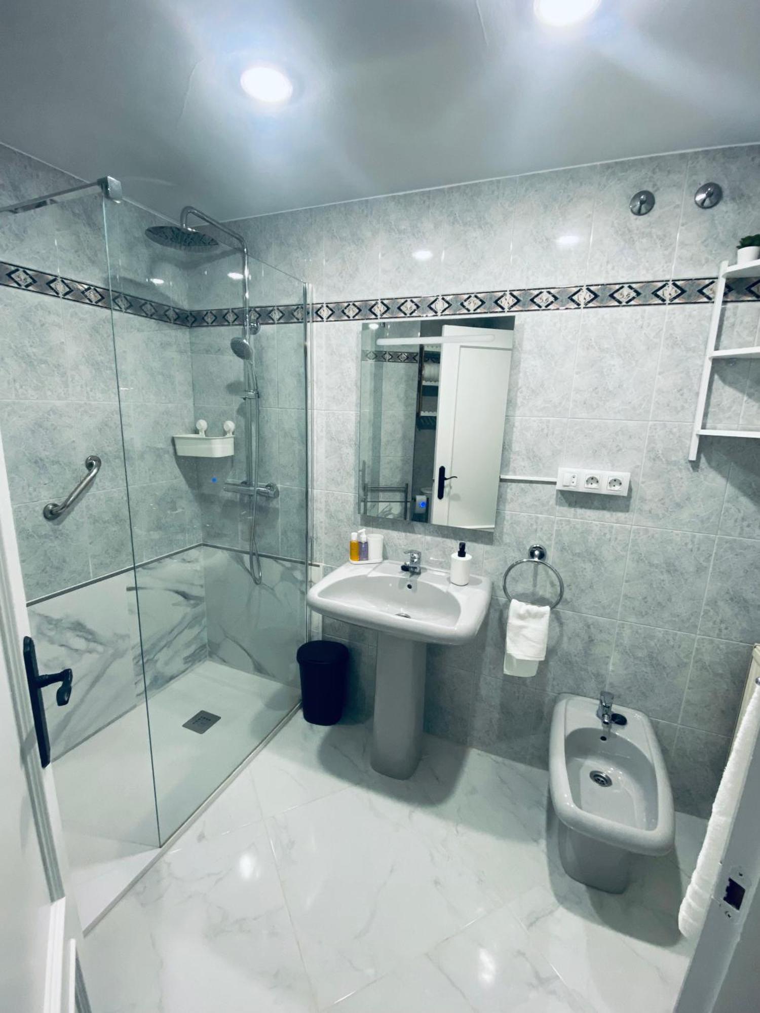 Apartamento Centro Novort Gijón Buitenkant foto